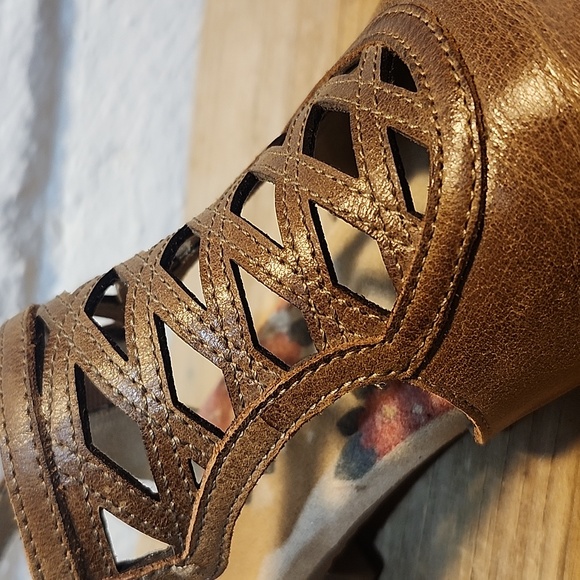 Taos Faith‎ Women's Brown Leather Slingback Low Heel Closed Toe Shoes Size 39 - Picture 10 of 16